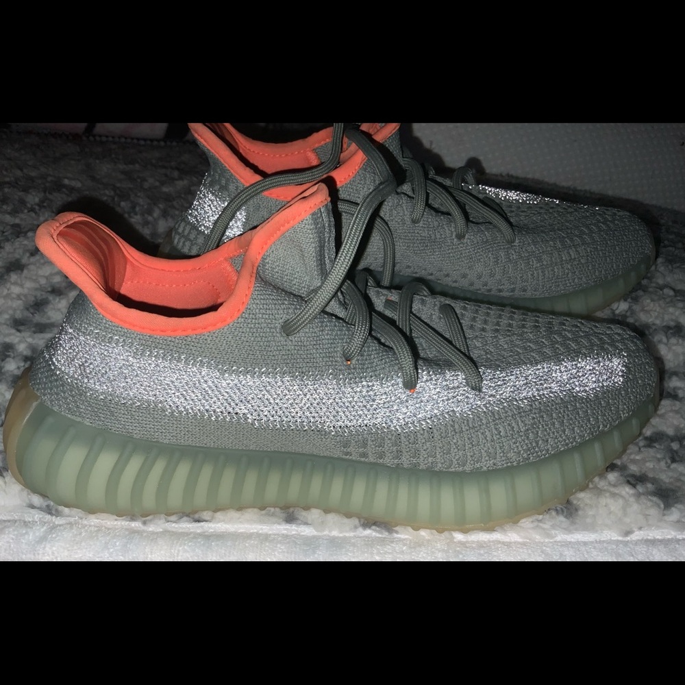 Yeezy Boost 350 Men’s 5.5 Women’s 7.5